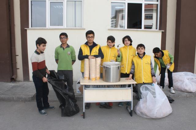 İyilik Timleri Çanakkale Haftası Hoşaf Dağıtımı